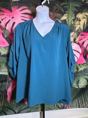 Lane bryant size 22 blouse